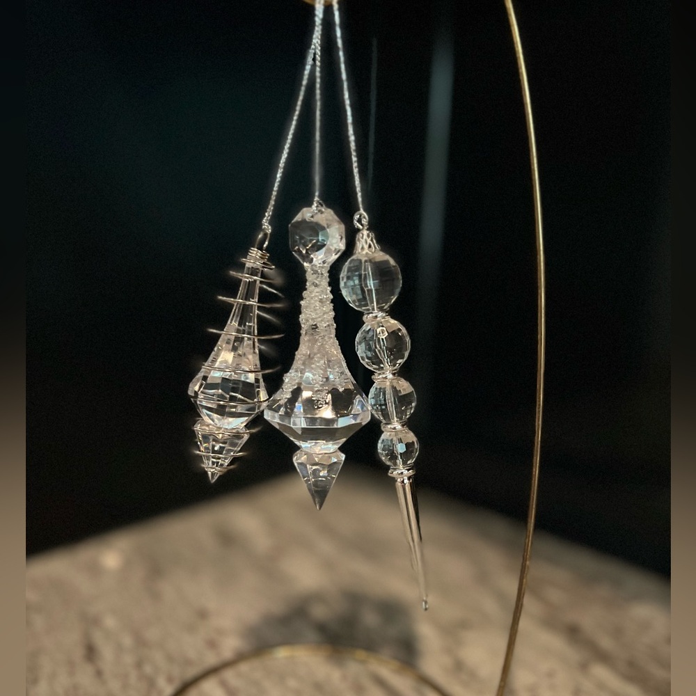 Avon Dazzling Drop Christmas (icicle) Ornaments (3pc set)